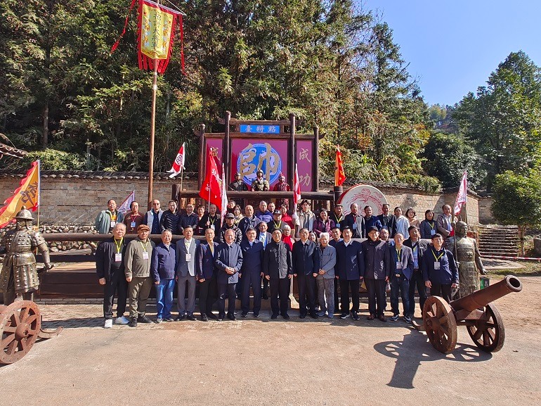 176603775425817.jpg 微信图片_20251218125505_370_8.jpg